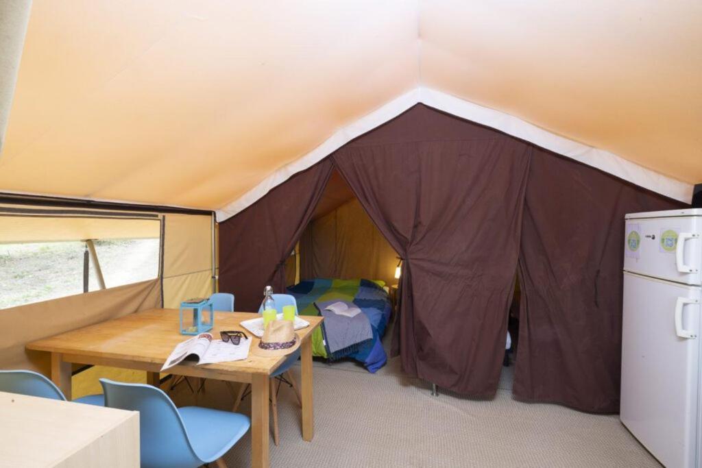 Camping Ushuaia Villages Au Bois Joli Andryes Exterior photo